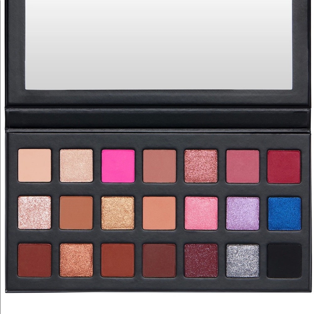 ⭐️NEW⭐️Kylie Cosmetics Sipping Pretty eyeshadow palette - Picture 8 of 9